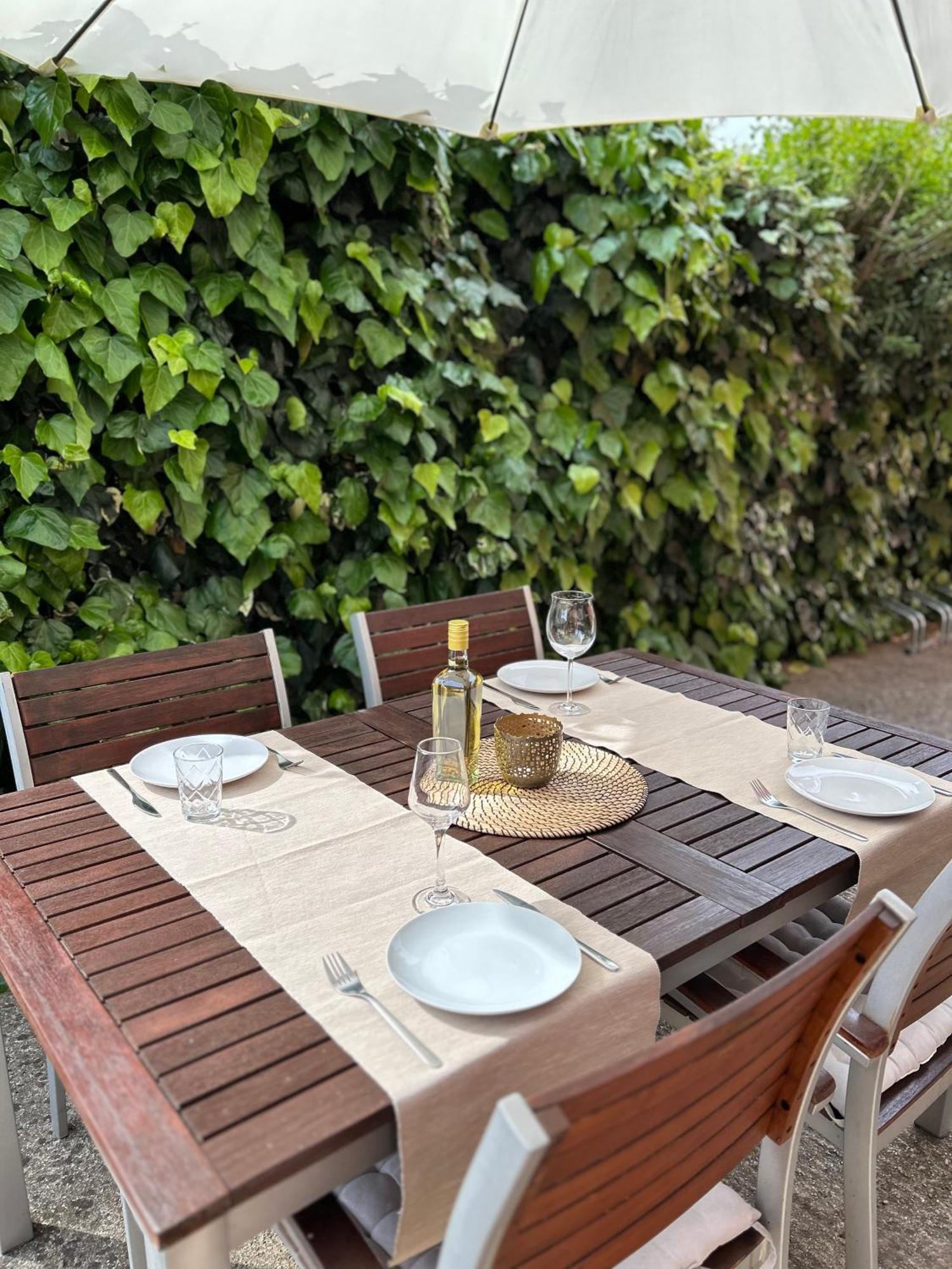 Ivni Apartmani Novigrad Istria Kültér fotó